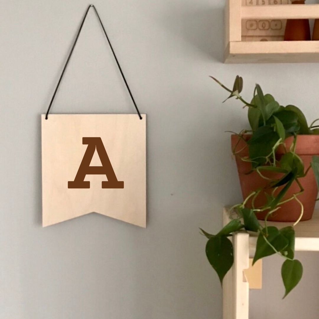 Single Letter Pennant – FARMHOUSE598 Single Letter Pennant – FARMHOUSE598
